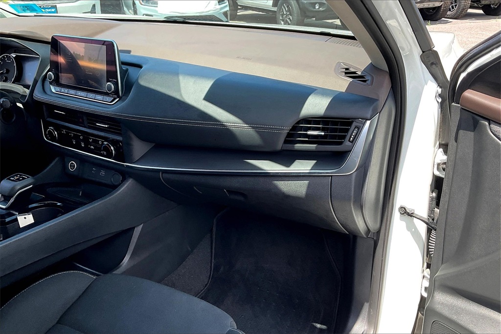 2023 Nissan Rogue S - Photo 12