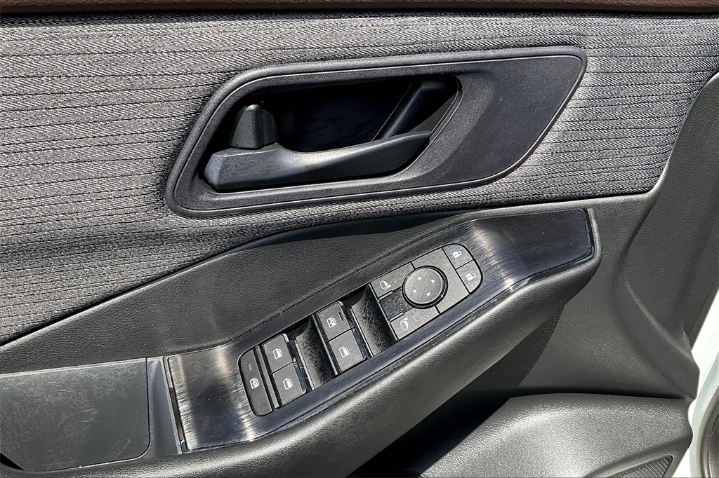 2023 Nissan Rogue S - Photo 34