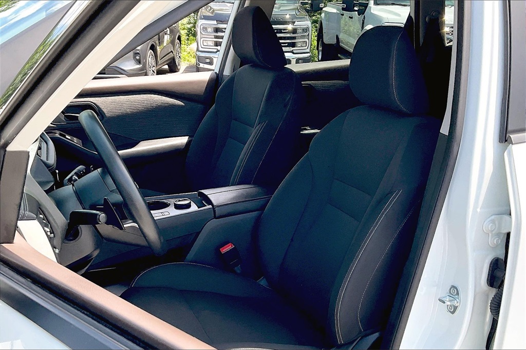2023 Nissan Rogue S - Photo 9