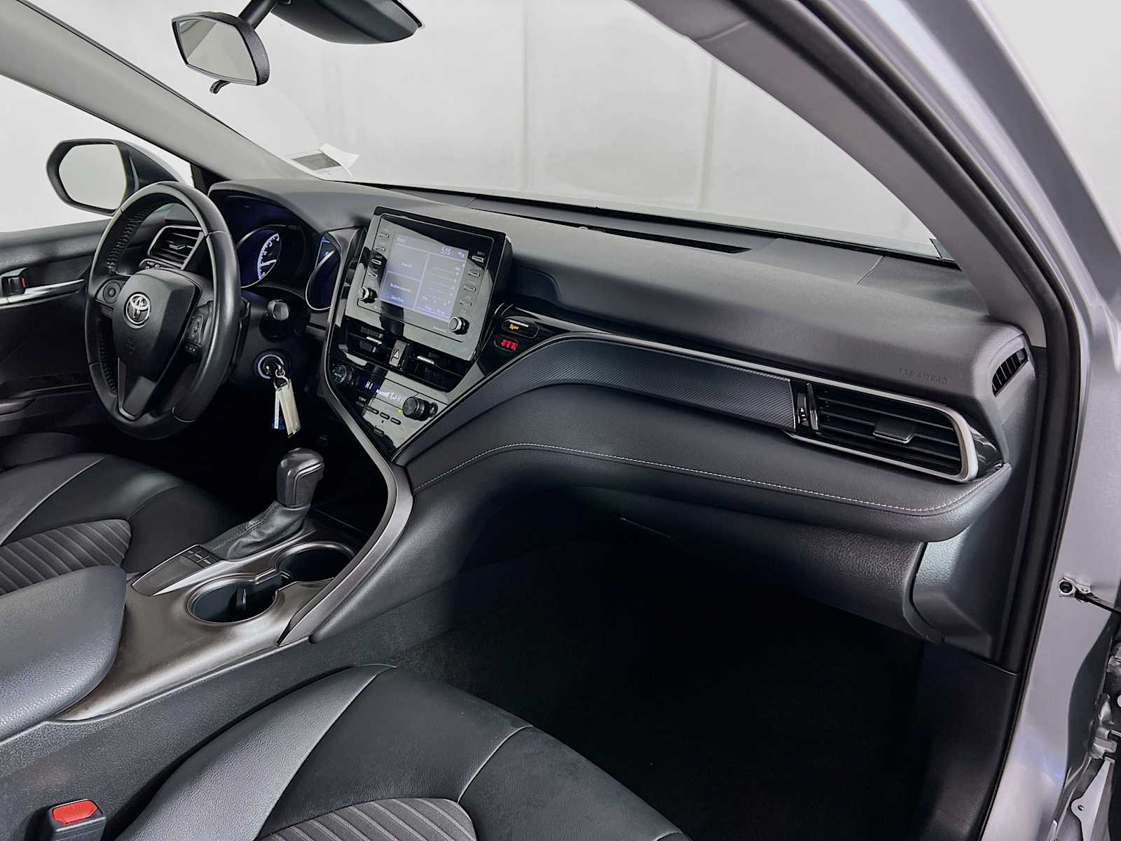 2023 Toyota Camry SE - Photo 27