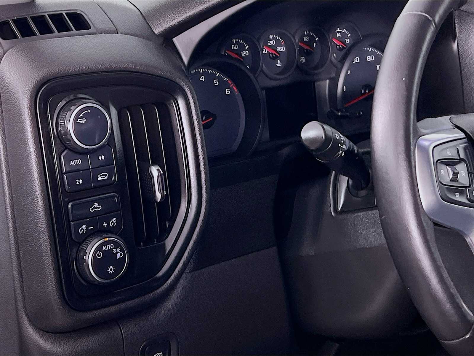 2021 Chevrolet Silverado 1500 Custom - Photo 10