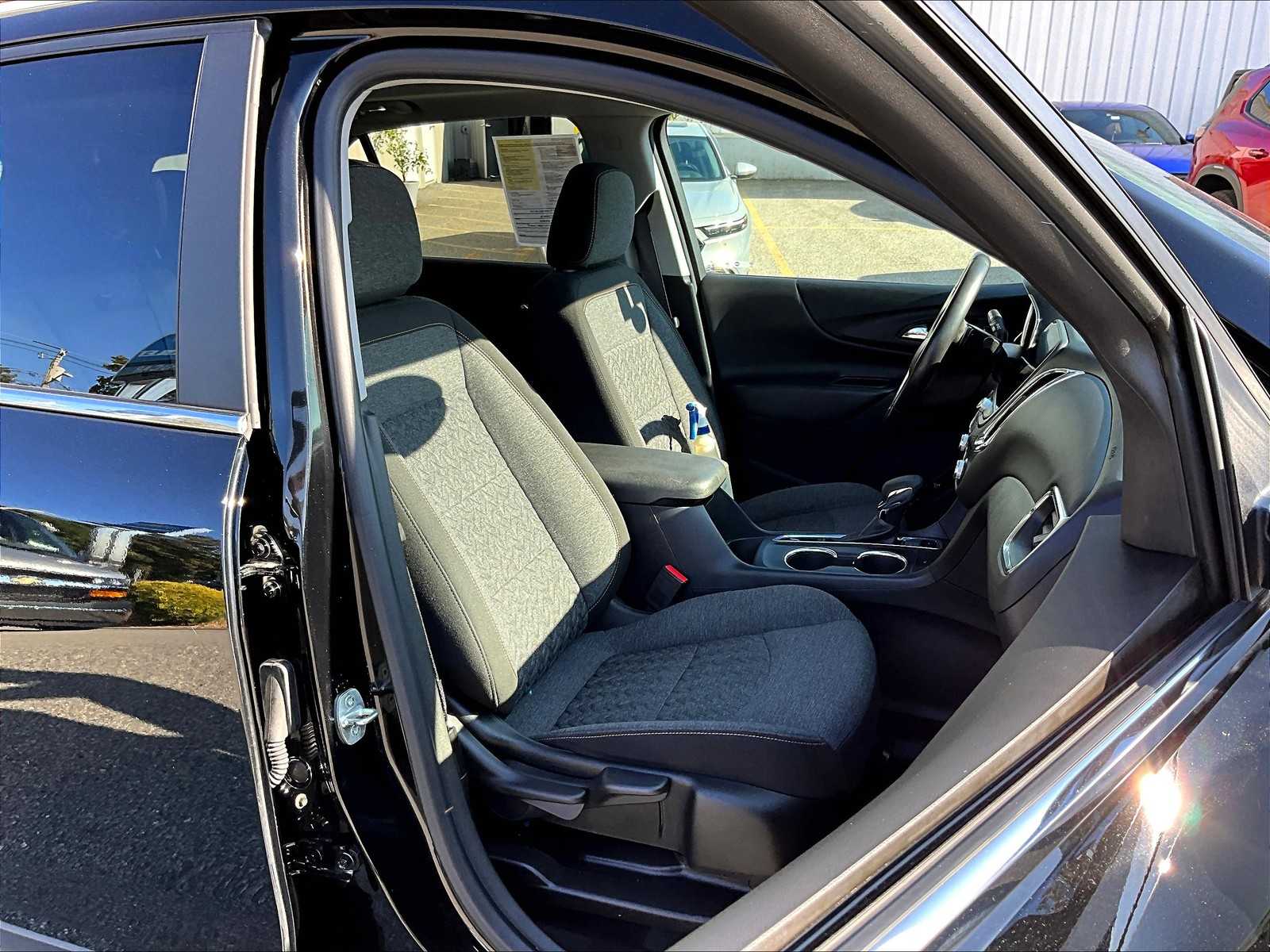 2022 Chevrolet Equinox LT - Photo 11
