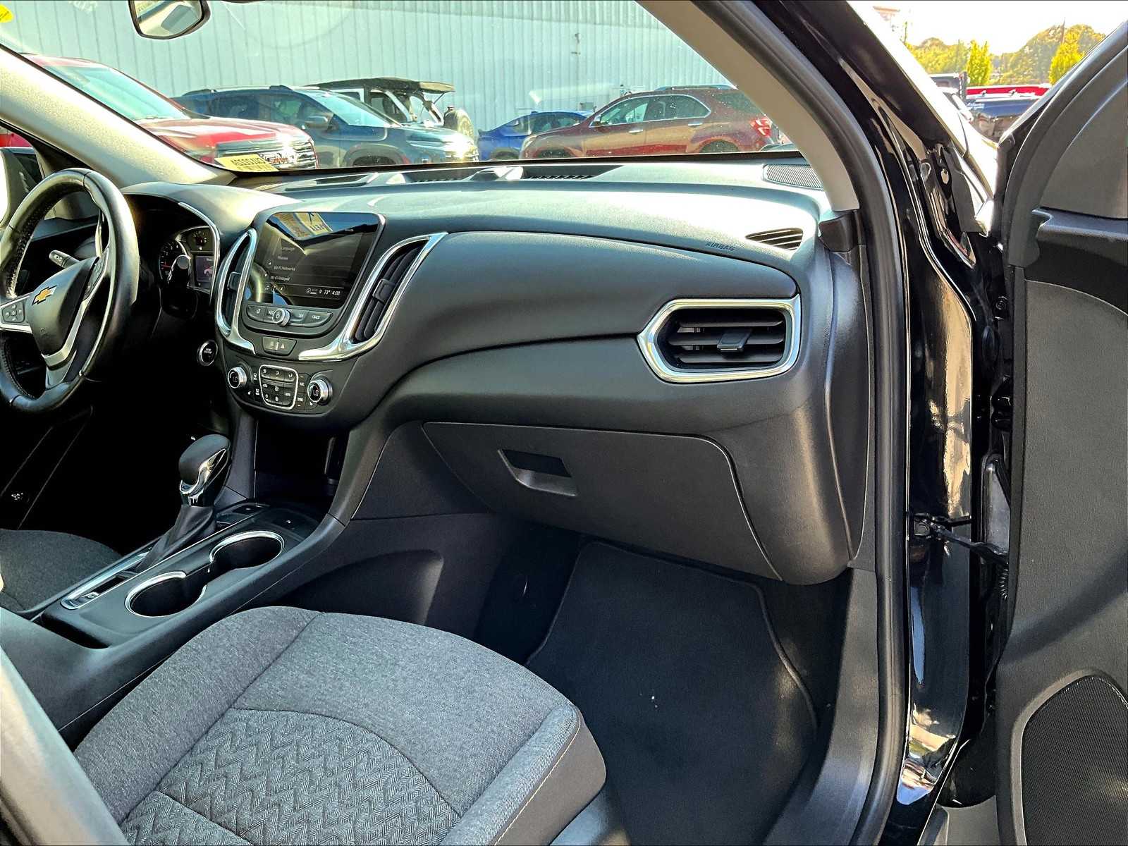 2022 Chevrolet Equinox LT - Photo 13