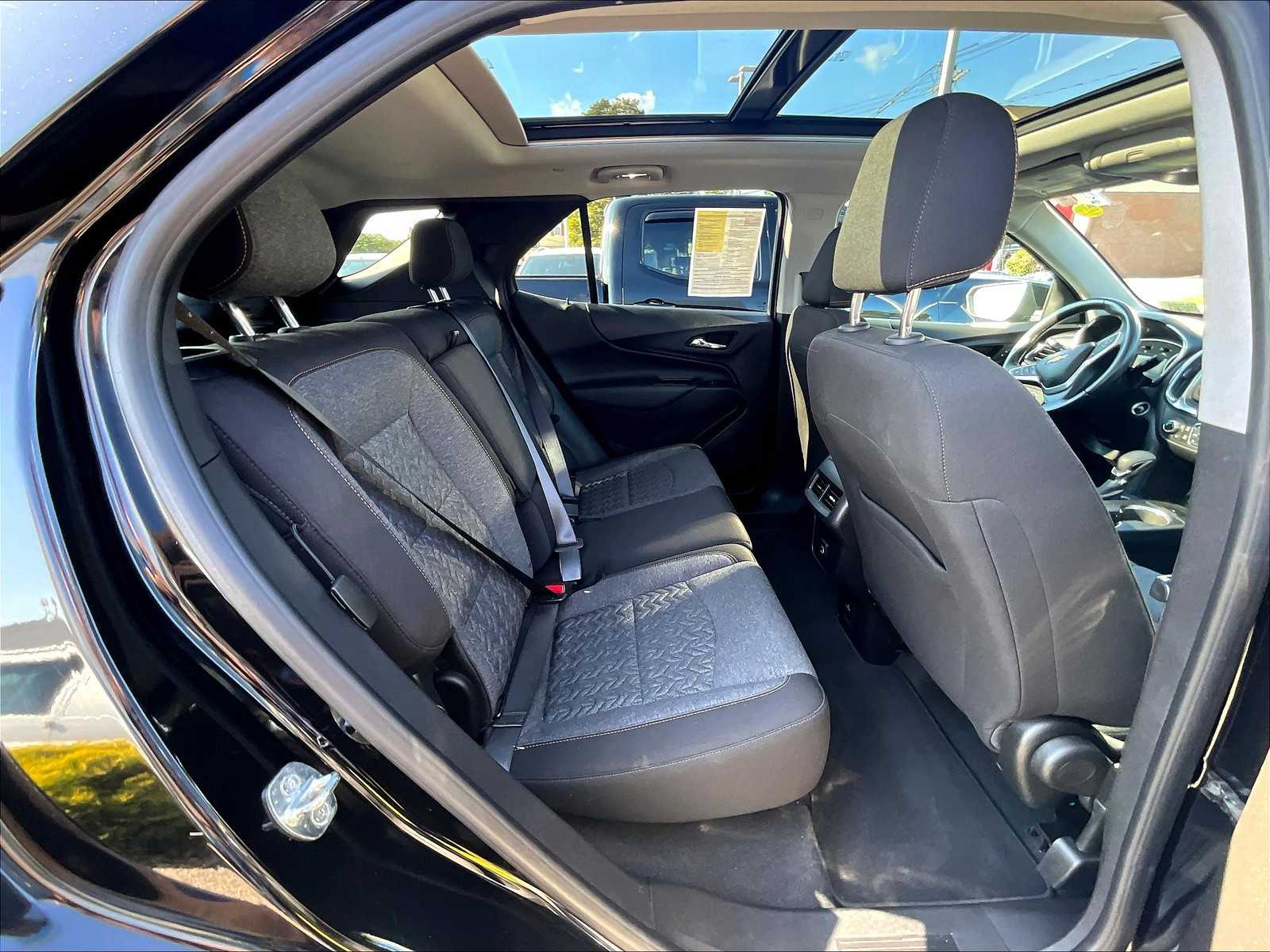 2022 Chevrolet Equinox LT - Photo 16