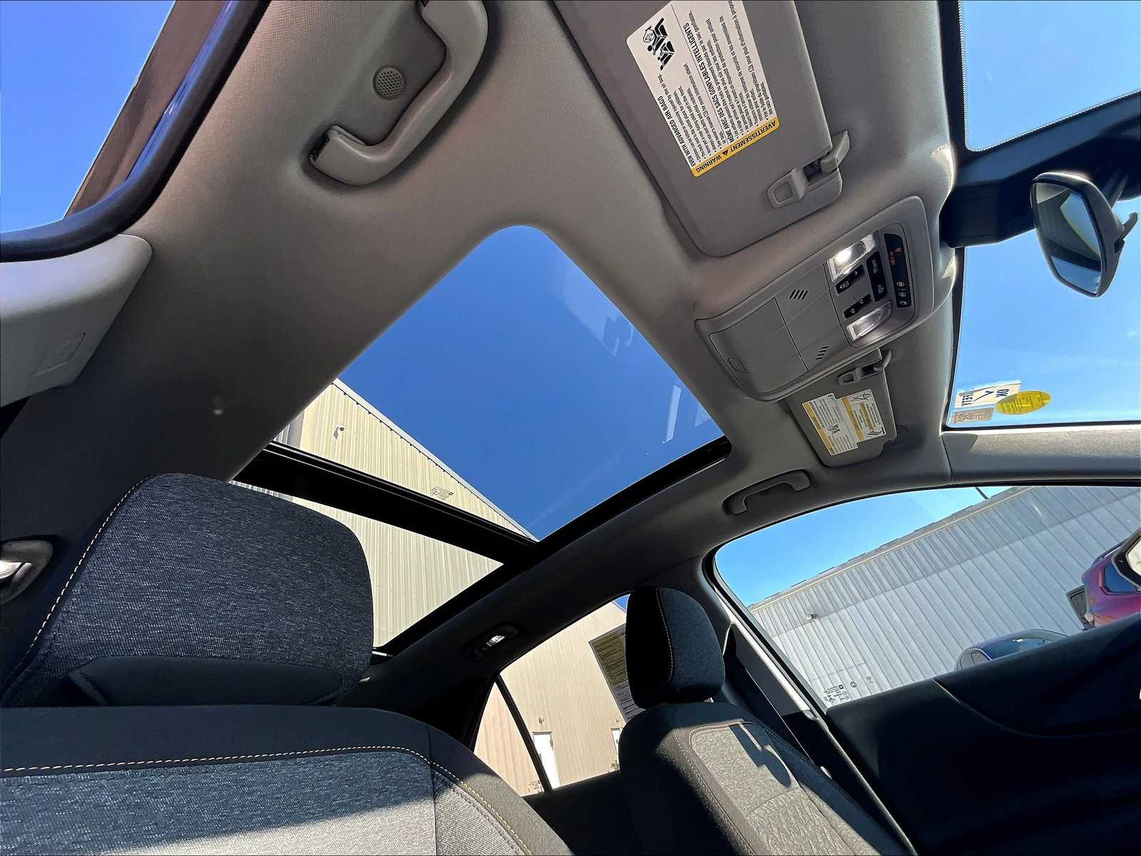 2022 Chevrolet Equinox LT - Photo 22