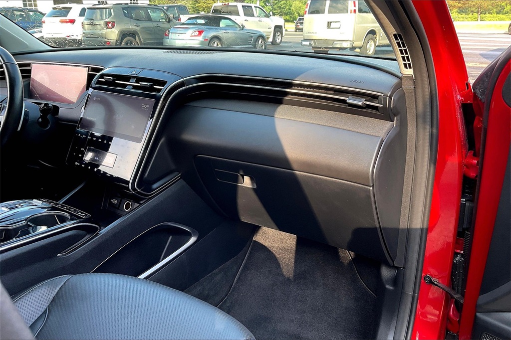 2022 Hyundai Tucson Limited - Photo 13