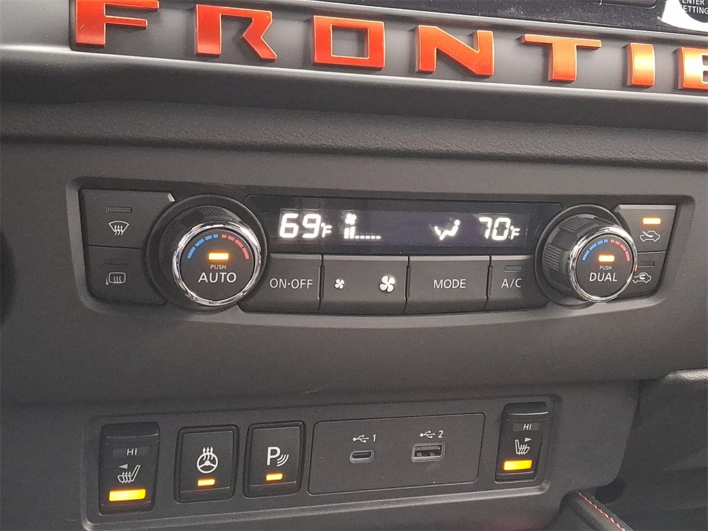 2025 Nissan Frontier PRO-4X - Photo 10