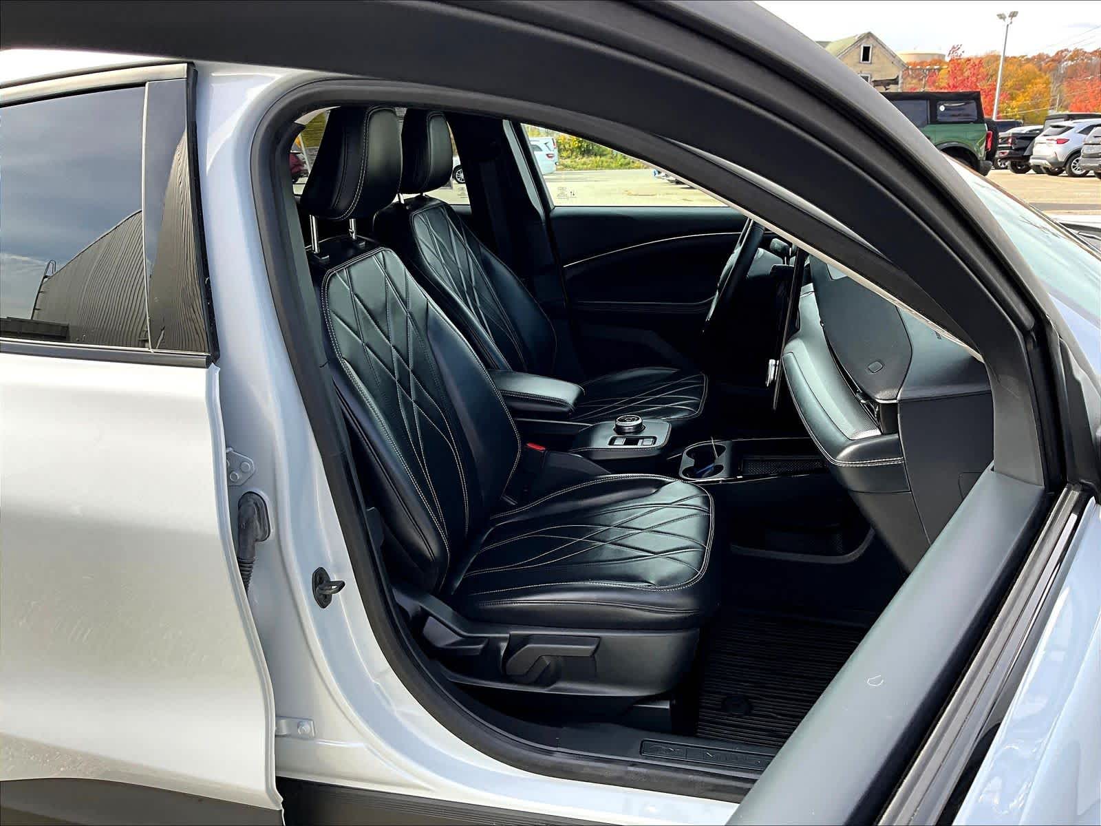 2021 Ford Mustang Mach-E Select - Photo 11