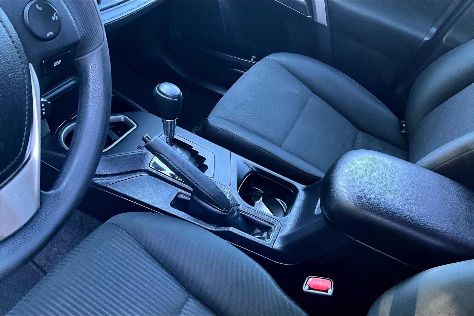 2016 Toyota RAV4 LE - Photo 20