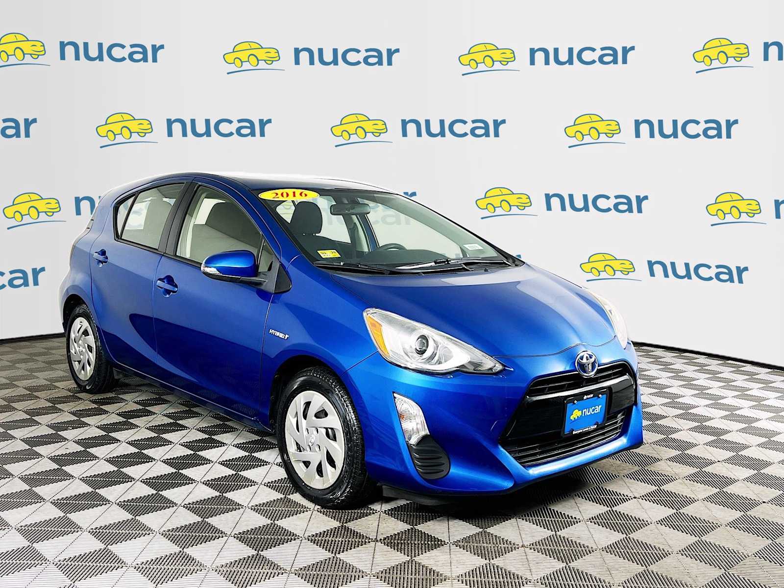 2016 Toyota Prius c Two