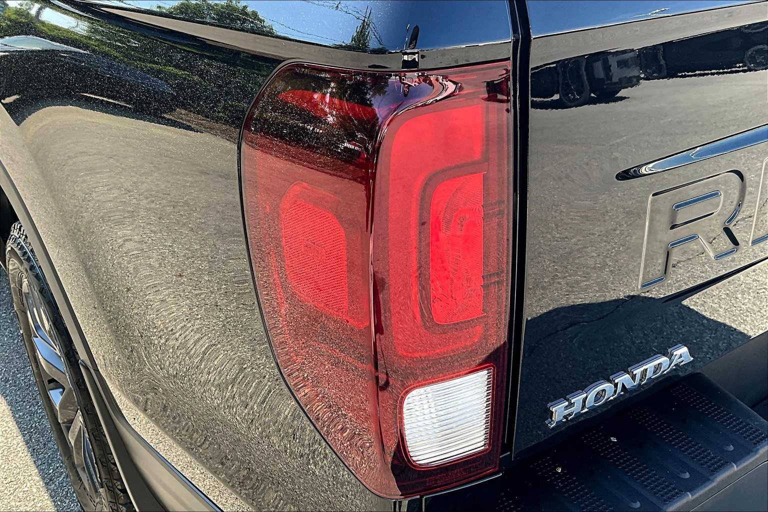 2024 Honda Ridgeline Sport - Photo 32