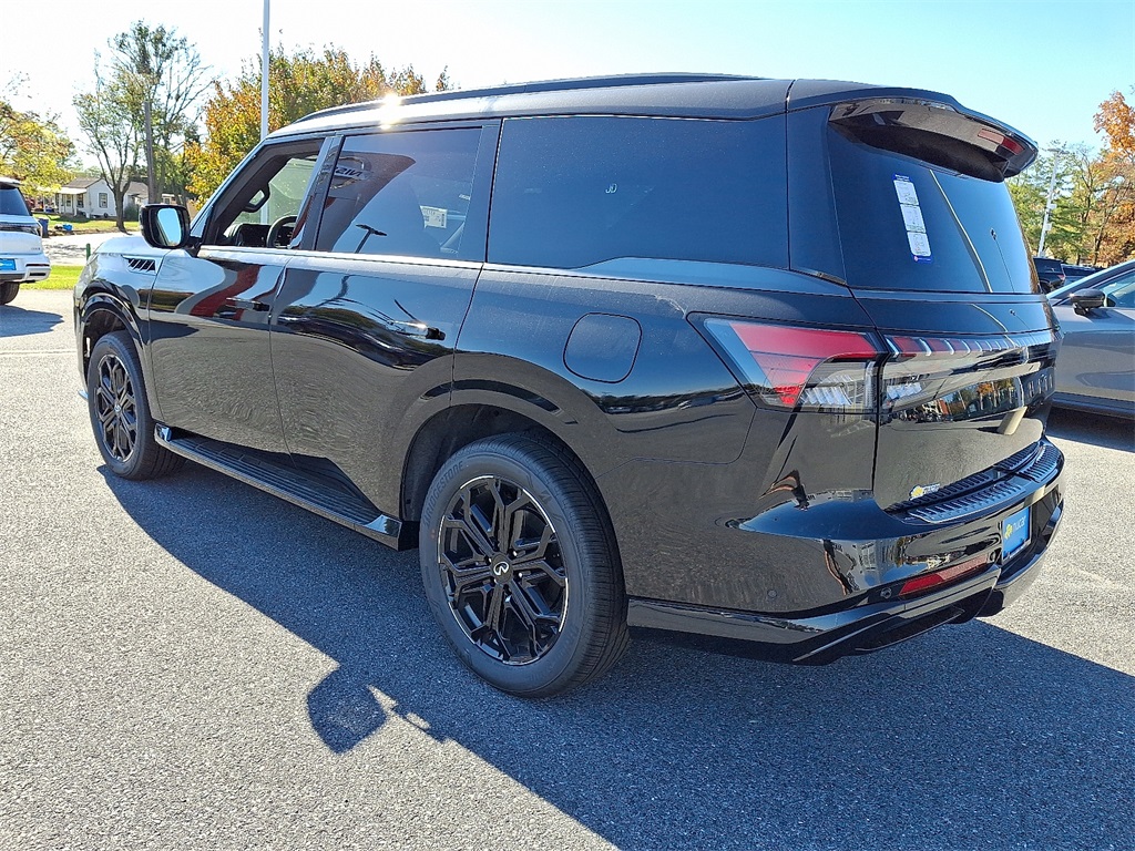 2026 INFINITI QX80  - Photo 3