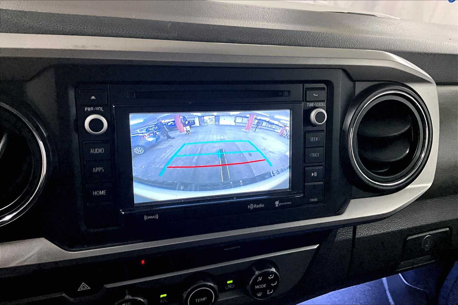 2018 Toyota Tacoma SR5 - Photo 19