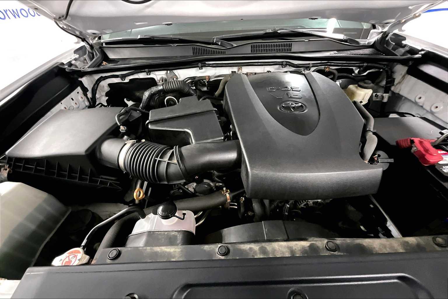 2018 Toyota Tacoma SR5 - Photo 28