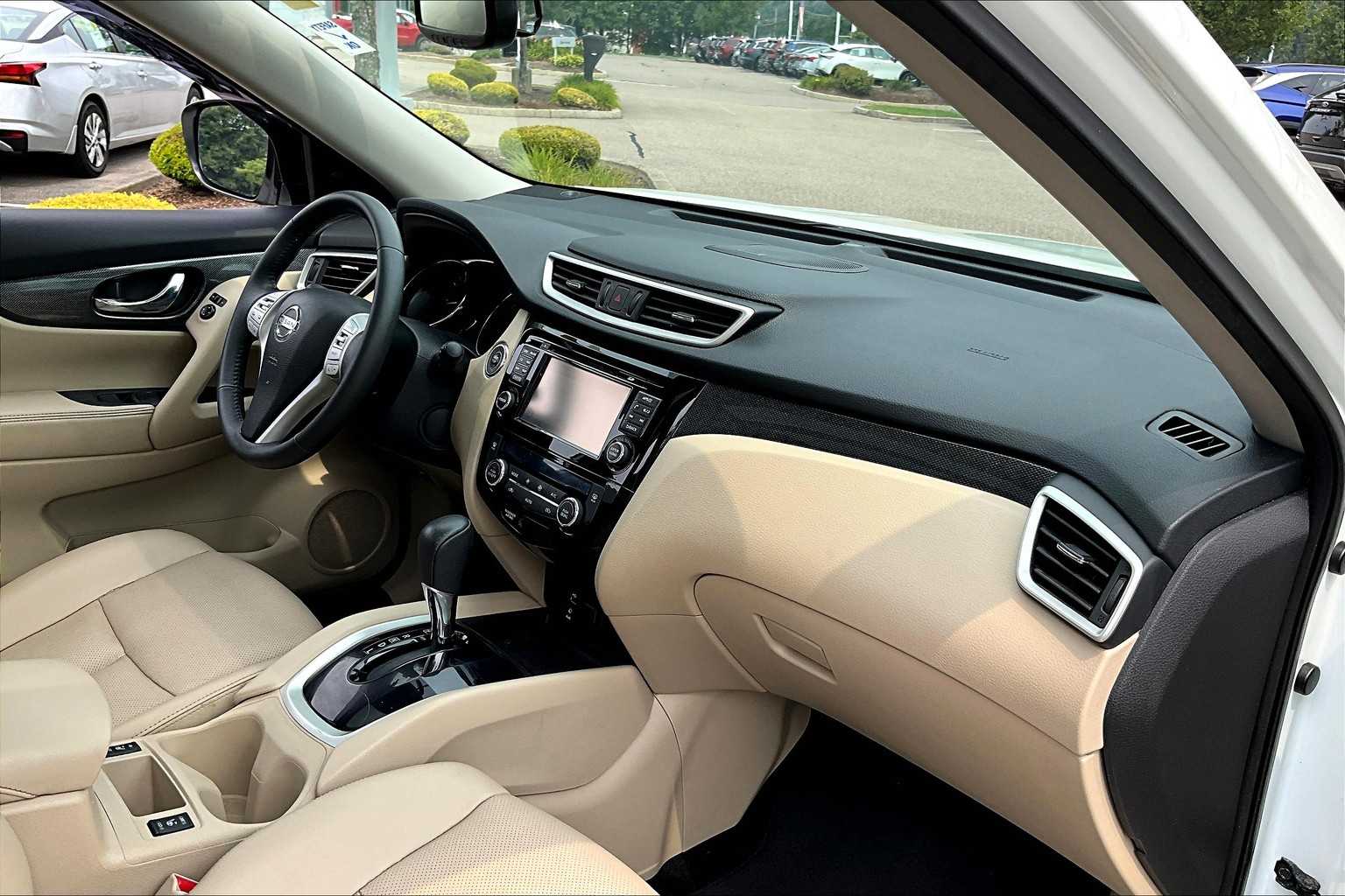 2016 Nissan Rogue SL - Photo 14
