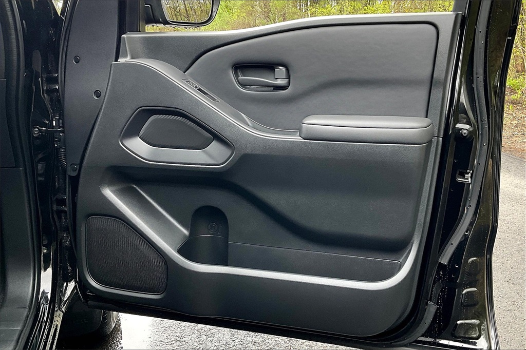 2022 Nissan Frontier S - Photo 25