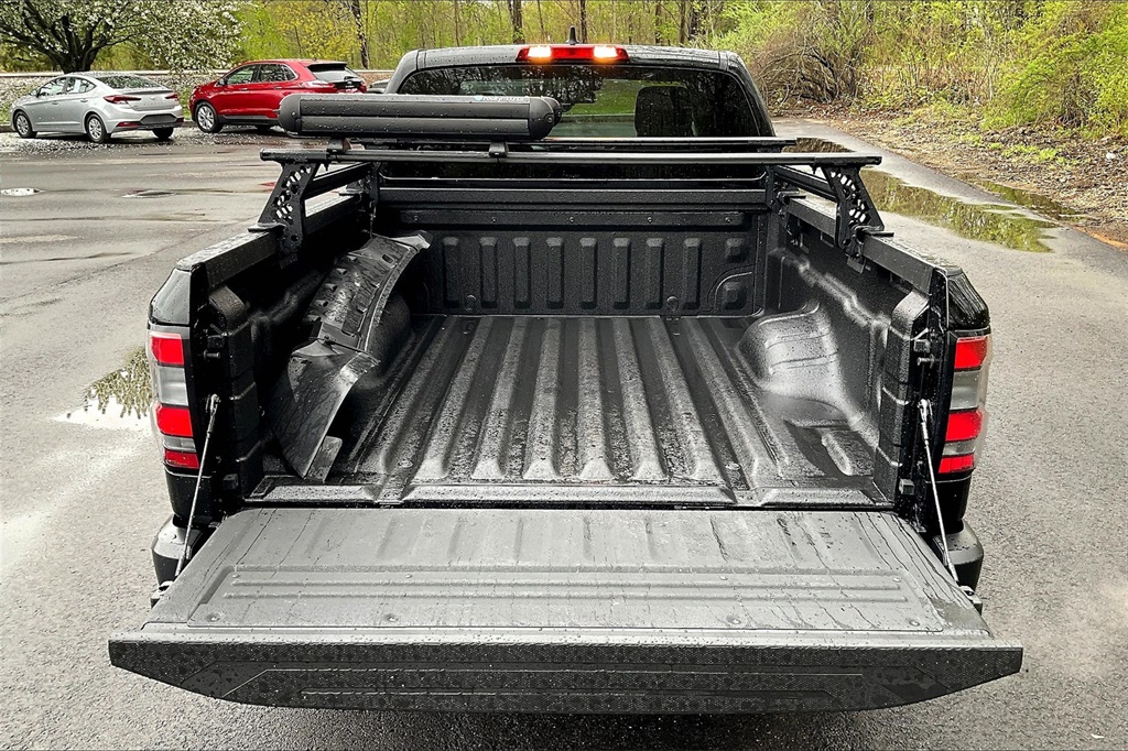2022 Nissan Frontier S - Photo 28