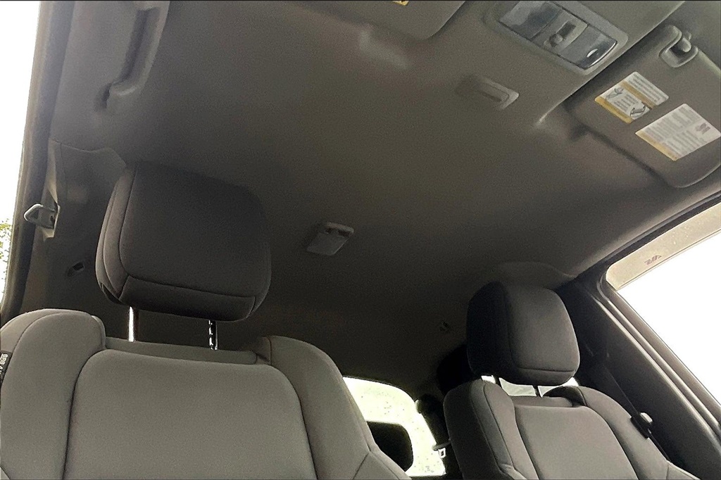 2022 Nissan Frontier S - Photo 7