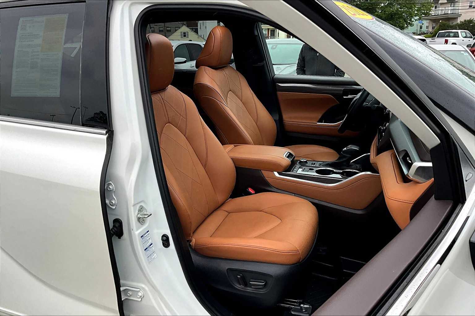 2021 Toyota Highlander Platinum - Photo 11