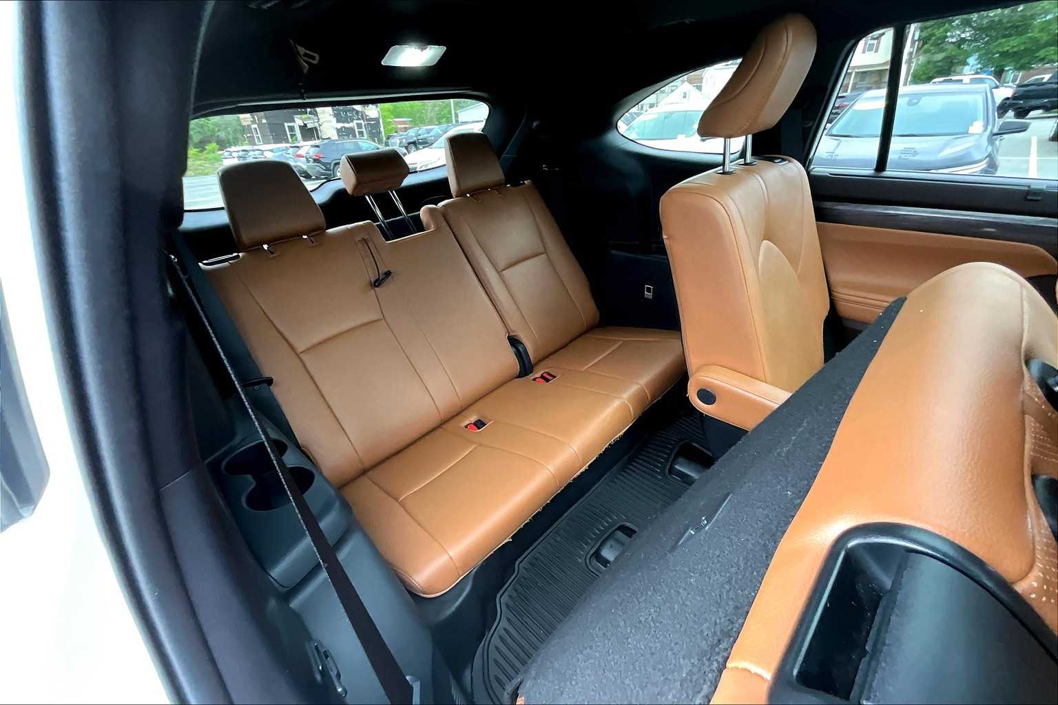 2021 Toyota Highlander Platinum - Photo 17