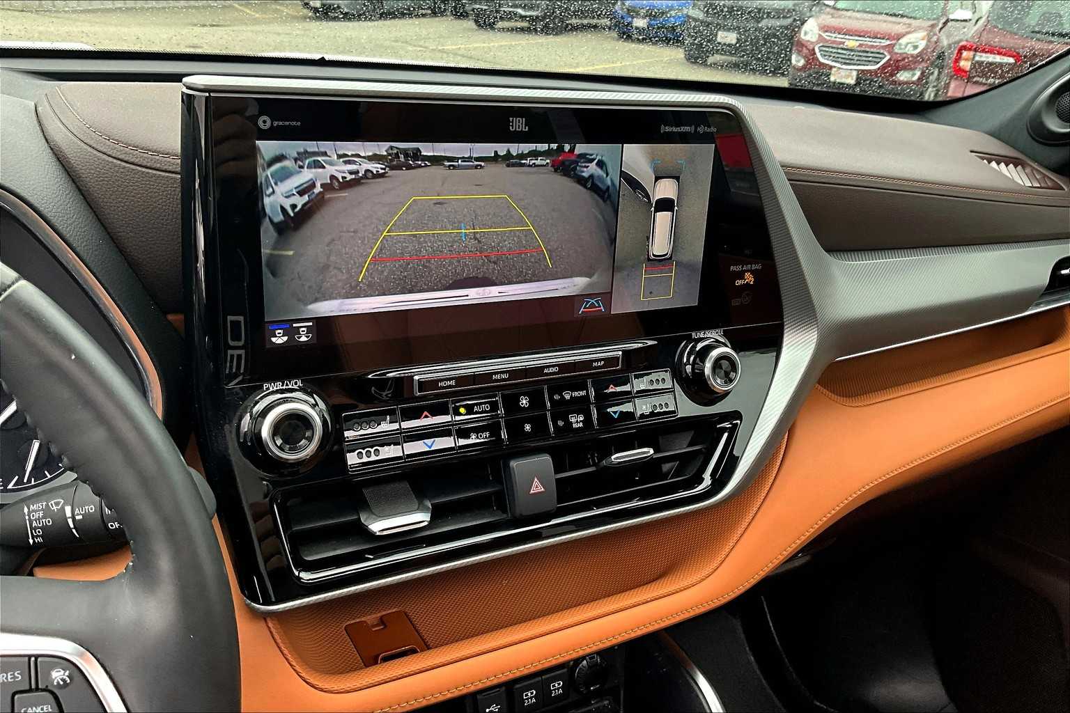 2021 Toyota Highlander Platinum - Photo 20