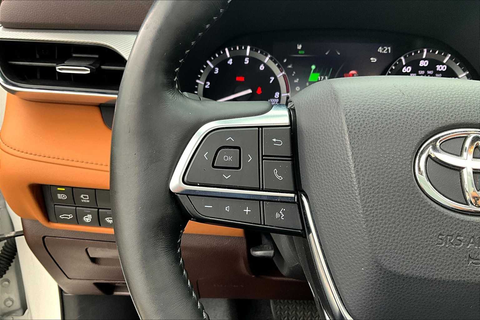 2021 Toyota Highlander Platinum - Photo 24