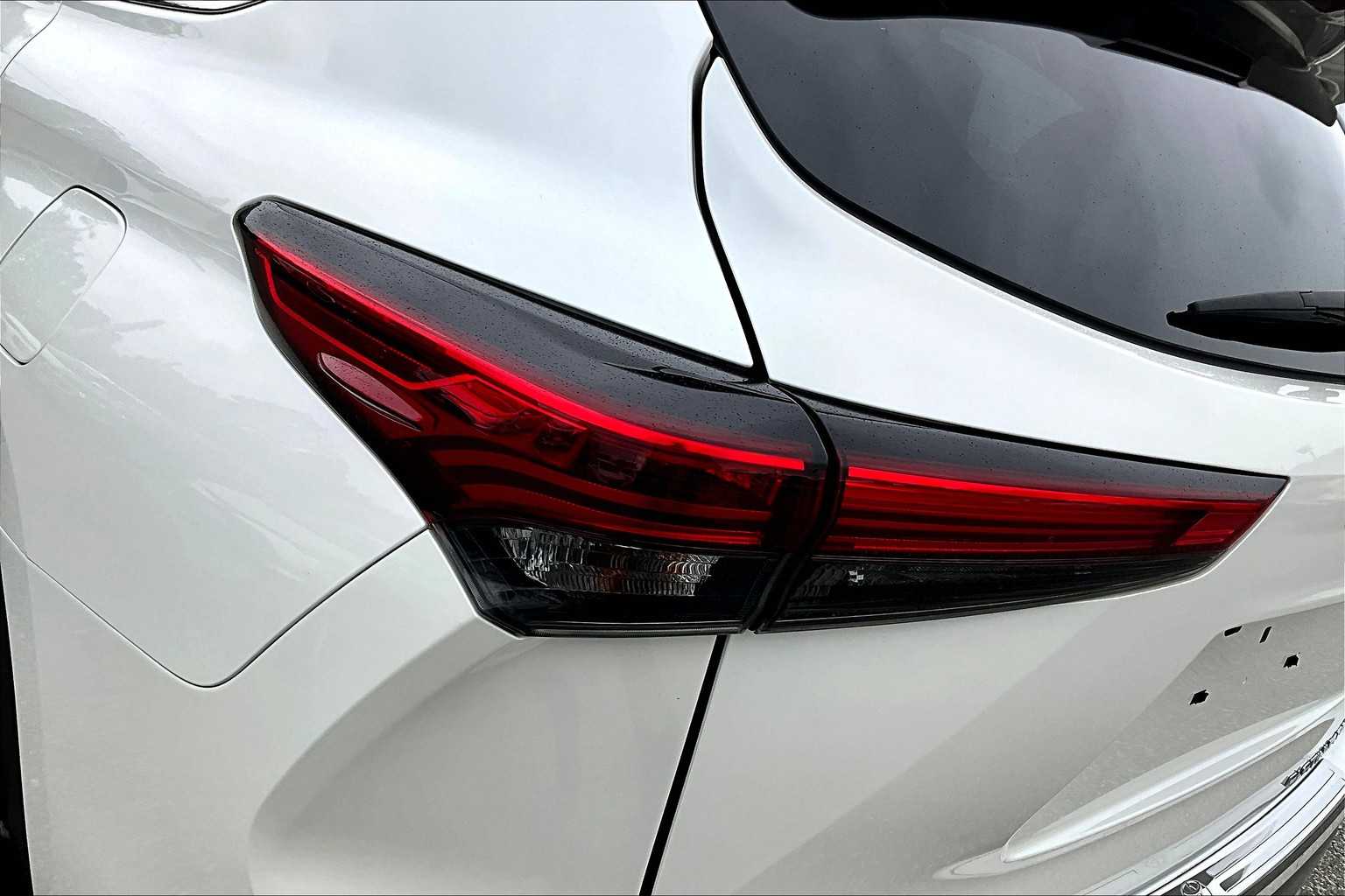2021 Toyota Highlander Platinum - Photo 34
