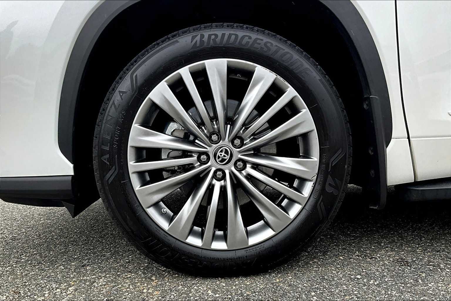 2021 Toyota Highlander Platinum - Photo 7