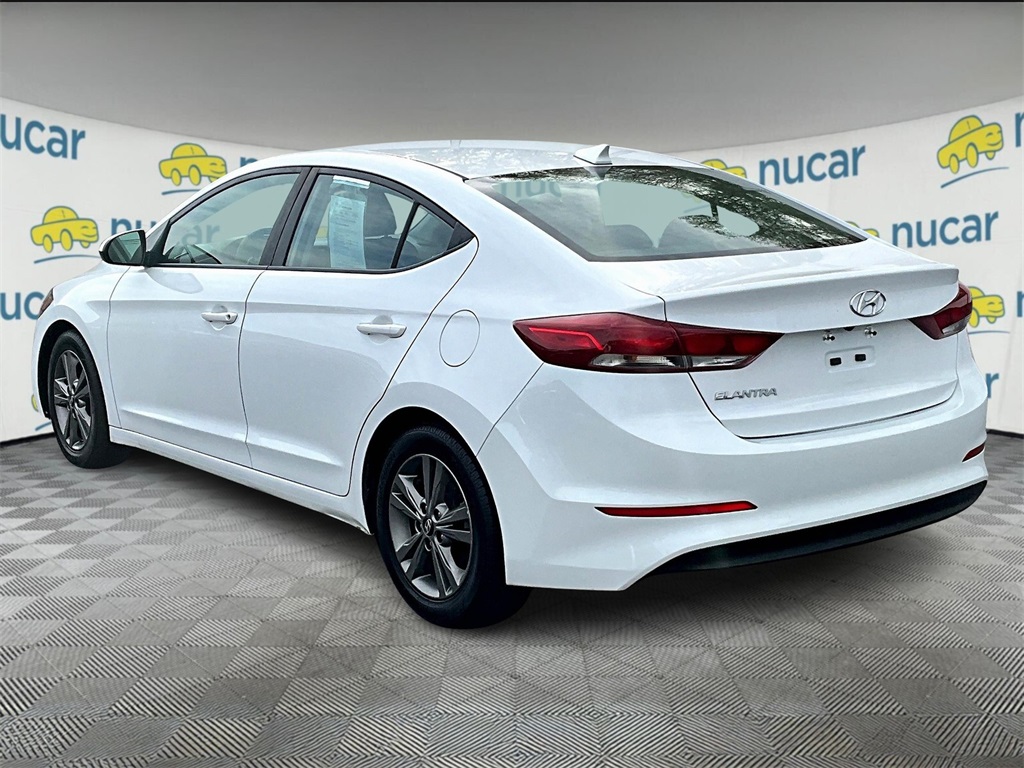 2018 Hyundai Elantra SEL - Photo 4