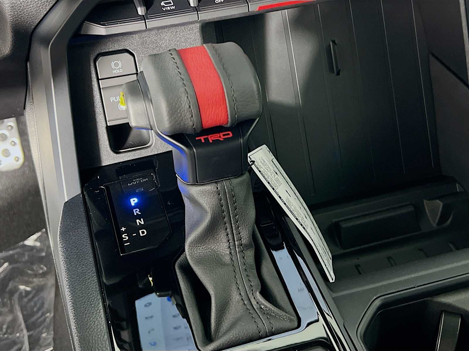 2025 Toyota Tundra SR5 - Photo 11