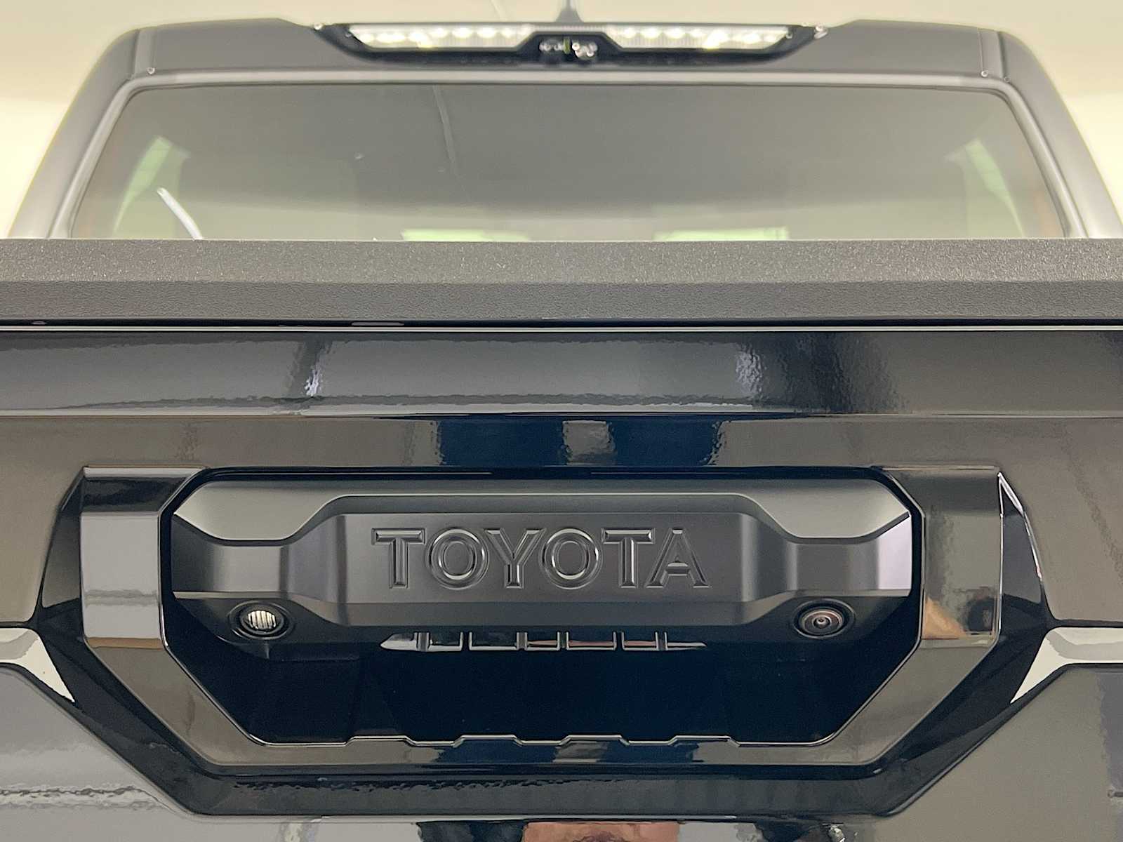 2025 Toyota Tundra SR5 - Photo 18