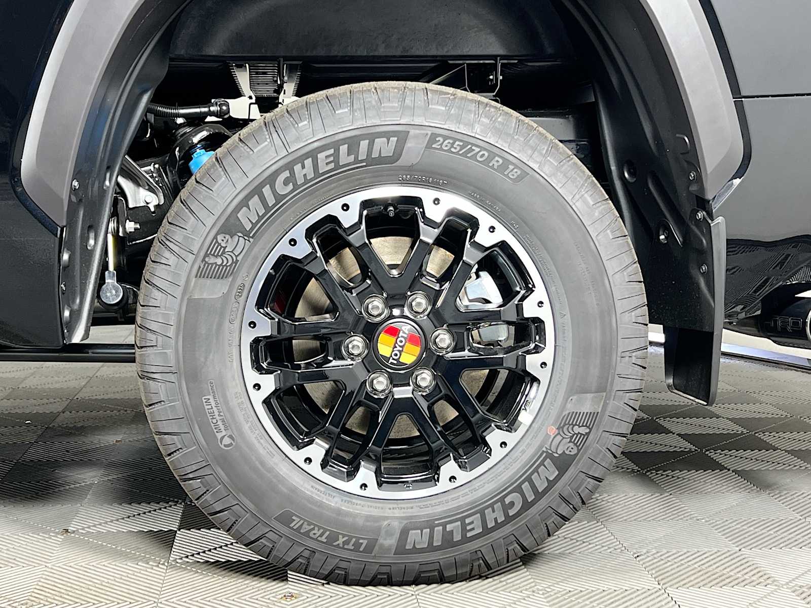 2025 Toyota Tundra SR5 - Photo 19