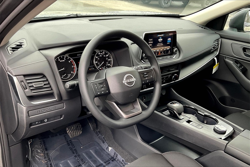 2025 Nissan Rogue S - Photo 9