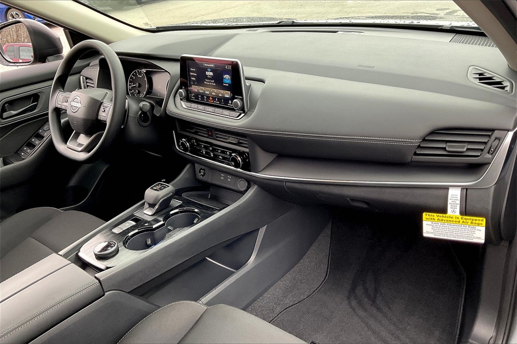 2025 Nissan Rogue S - Photo 10