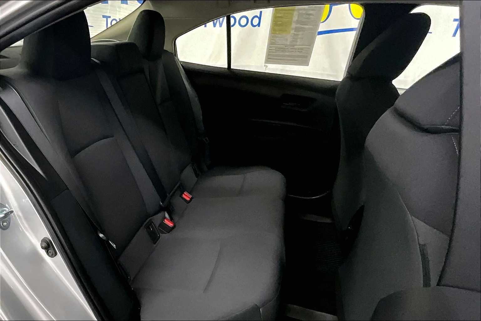 2022 Toyota Corolla LE - Photo 16