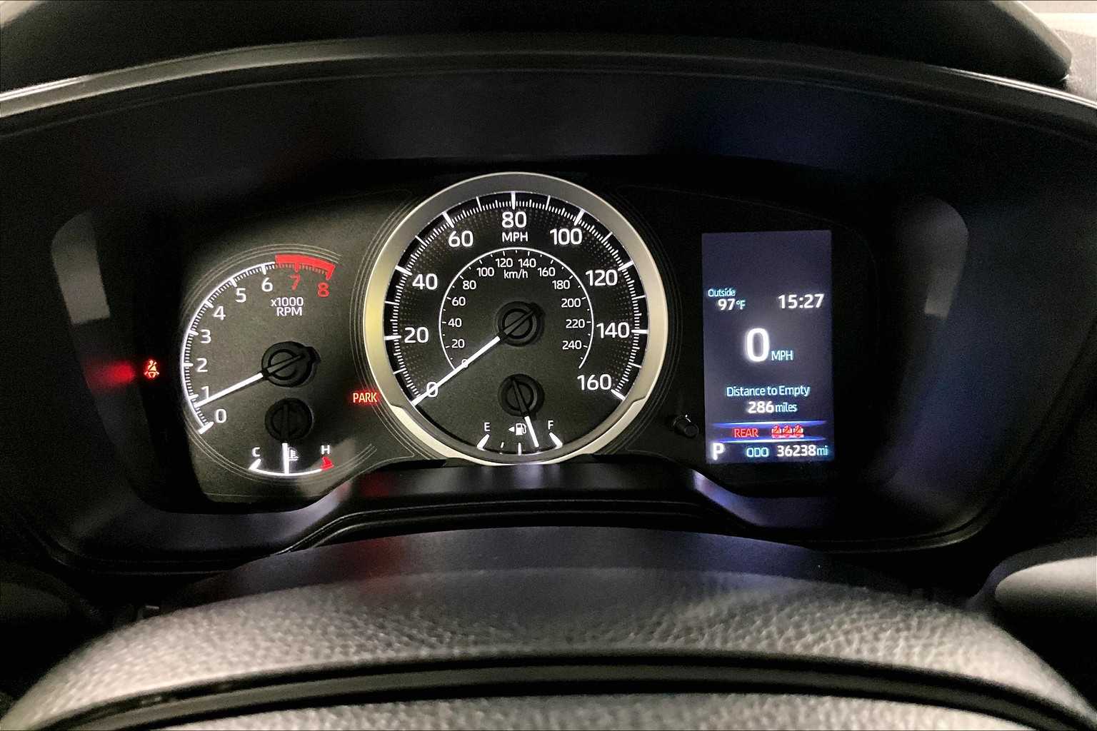2022 Toyota Corolla LE - Photo 24