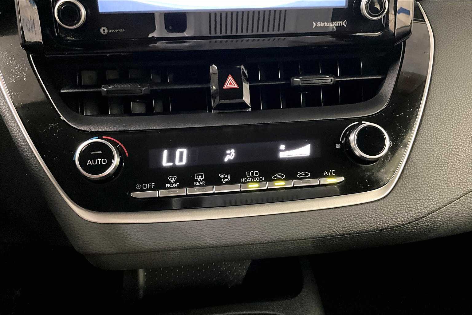 2022 Toyota Corolla LE - Photo 25
