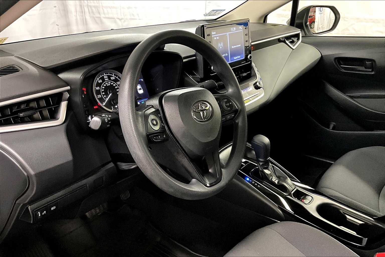 2022 Toyota Corolla LE - Photo 8