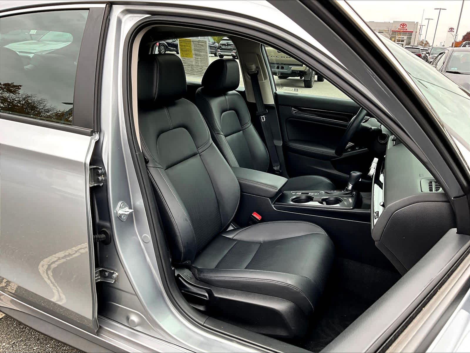 2023 Honda Civic Hatchback EX-L - Photo 11