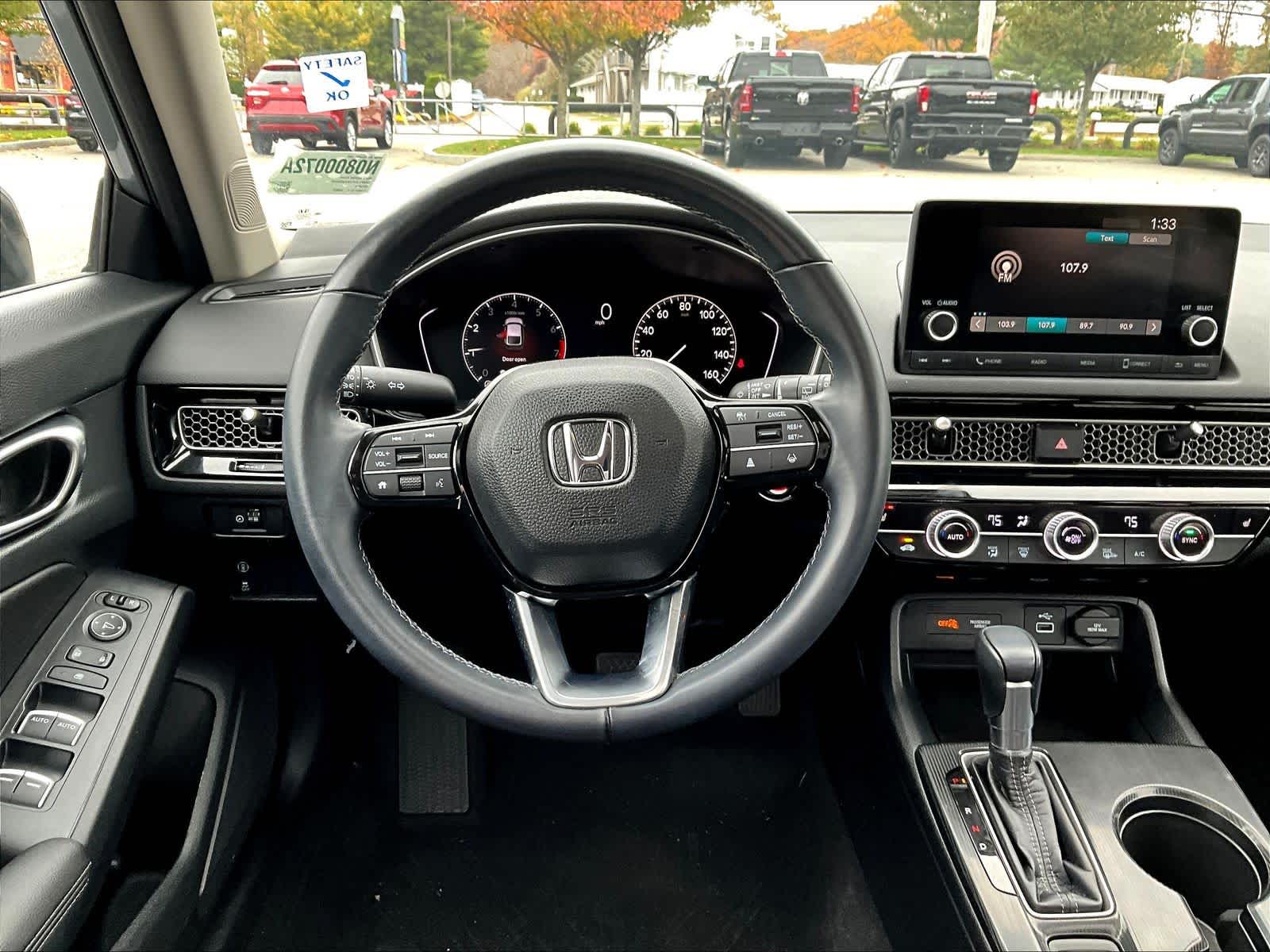 2023 Honda Civic Hatchback EX-L - Photo 17