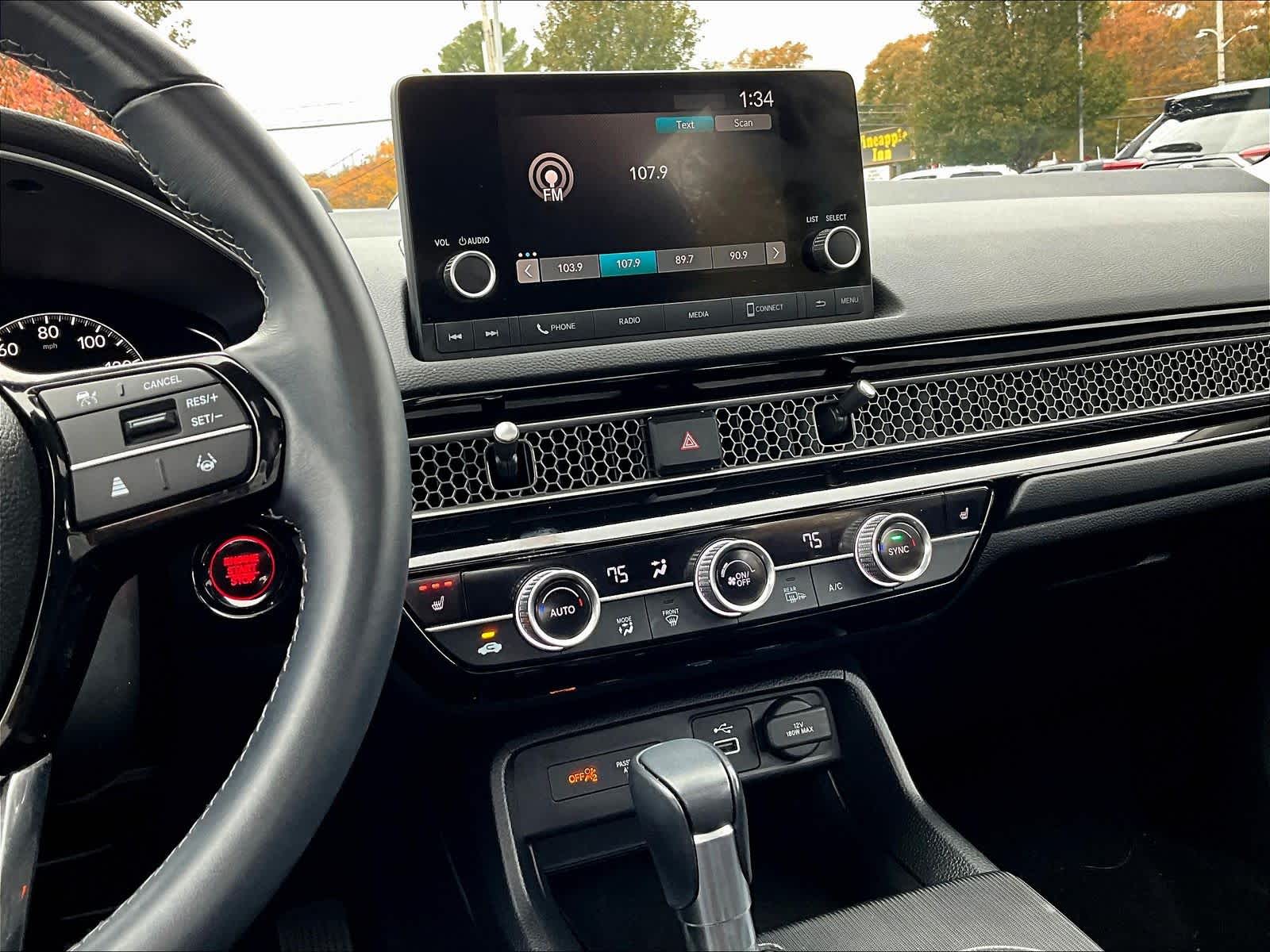 2023 Honda Civic Hatchback EX-L - Photo 18