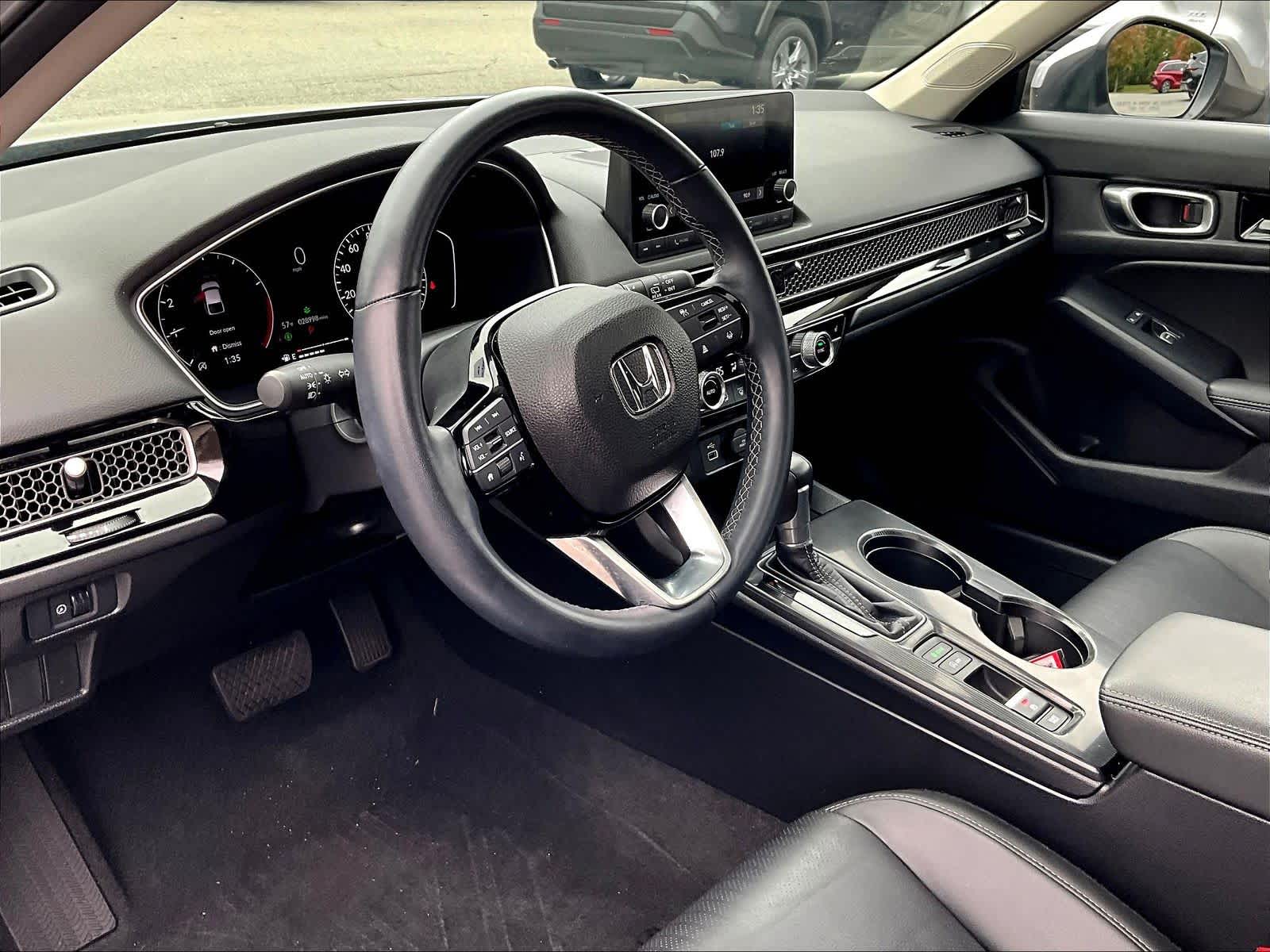 2023 Honda Civic Hatchback EX-L - Photo 8