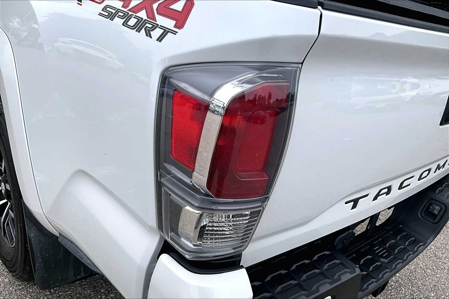 2022 Toyota Tacoma TRD Sport - Photo 33