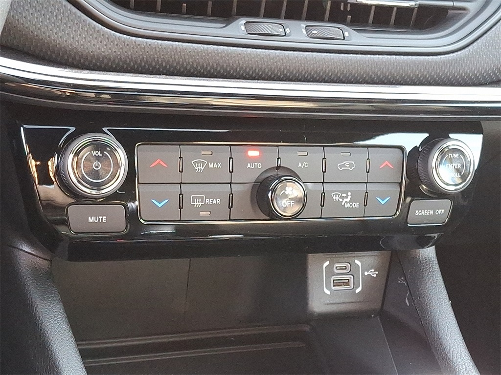 2026 Jeep Compass Limited - Photo 12