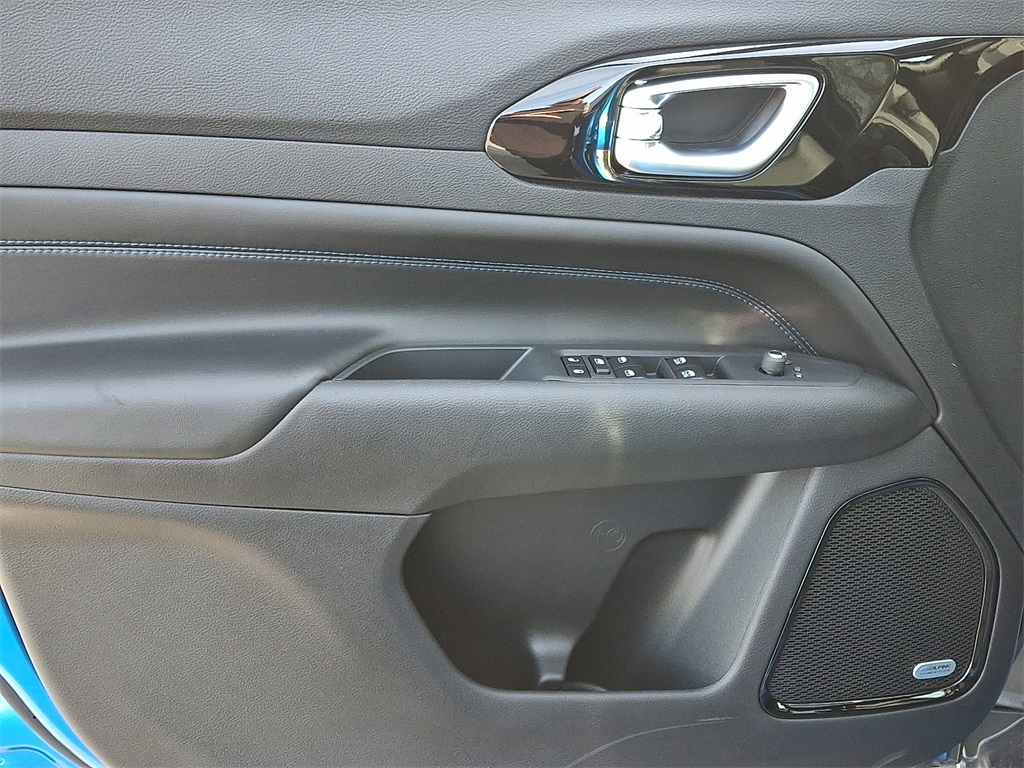 2026 Jeep Compass Limited - Photo 8