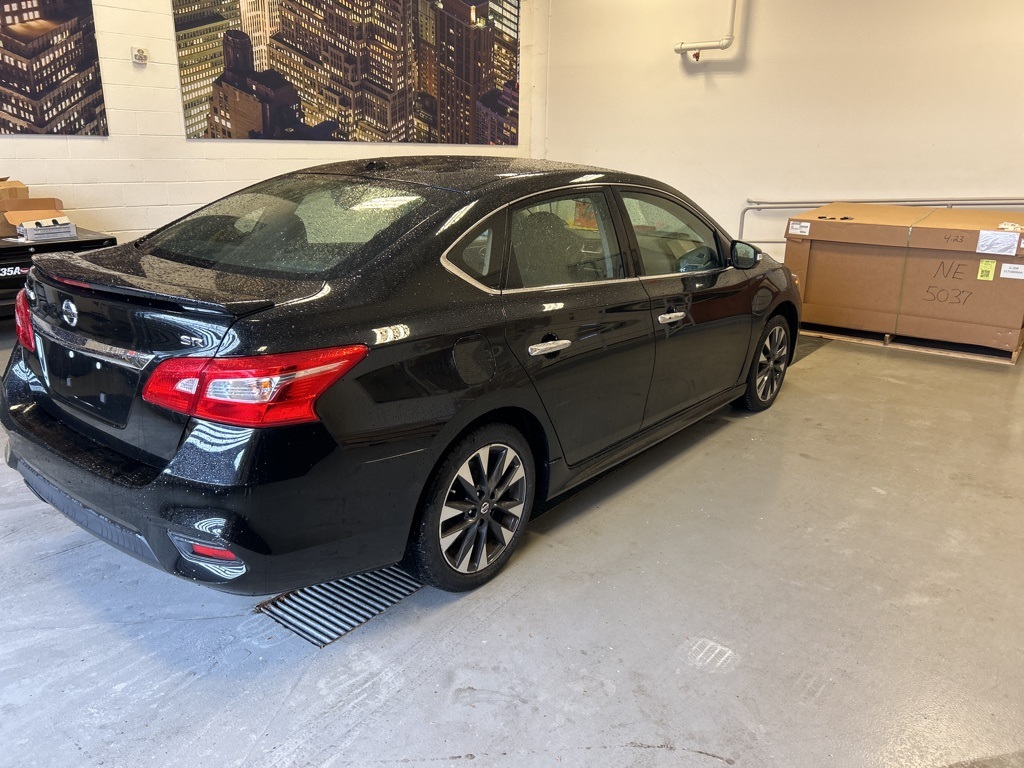 2016 Nissan Sentra SR - Photo 3