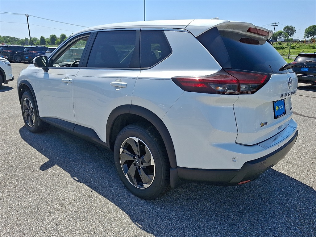 2025 Nissan Rogue SV - Photo 3