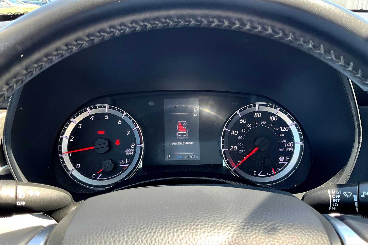 2021 Toyota Highlander LE - Photo 25