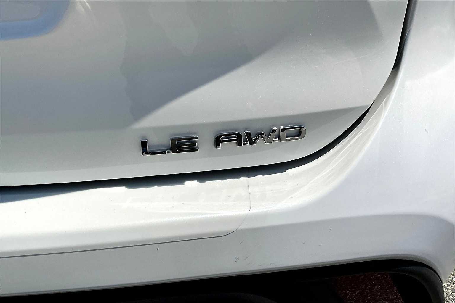 2021 Toyota Highlander LE - Photo 28
