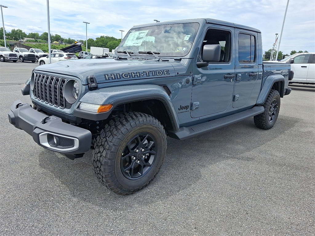 2025 Jeep Gladiator  - Photo 2